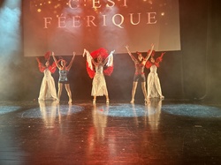  <a style='color: #fff;' href='/uploaded/photo/fy-y-rie-et-sourires-65757bdbf1abc.jpg'>(Télécharger)</a>