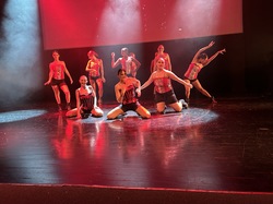  <a style='color: #fff;' href='/uploaded/photo/fy-y-rie-et-sourires-65757bdc267f1.jpg'>(Télécharger)</a>