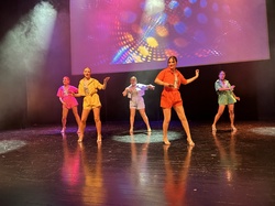  <a style='color: #fff;' href='/uploaded/photo/fy-y-rie-et-sourires-65757bdd45192.jpg'>(Télécharger)</a>