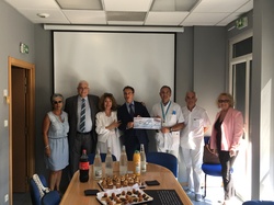  <a style='color: #fff;' href='/uploaded/photo/remise-de-cheque-59aed92df2352.jpg'>(Télécharger)</a>