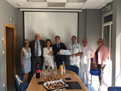  <a style='color: #fff;' href='/uploaded/photo/remise-de-cheque-59aed947c7be9.jpg'>(Télécharger)</a>