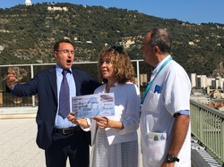  <a style='color: #fff;' href='/uploaded/photo/remise-de-cheque-59aed9bbe5c06.jpg'>(Télécharger)</a>