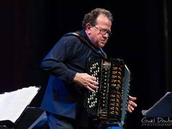 Richard-Galliano <a style='color: #fff;' href='/uploaded/photo/richard-galliano-56ae51a8c5d6d.jpg'>(Télécharger)</a>