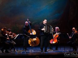 Richard-Galliano <a style='color: #fff;' href='/uploaded/photo/richard-galliano-56ae51c34454e.jpg'>(Télécharger)</a>