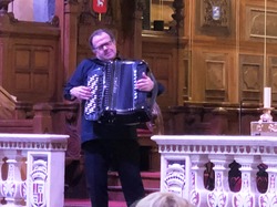  <a style='color: #fff;' href='/uploaded/photo/richard-galliano-5a645c81759ac.jpg'>(Télécharger)</a>