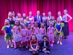  <a style='color: #fff;' href='/uploaded/photo/stell-art-show-6383bb090c7b3.jpg'>(Télécharger)</a>