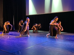  <a style='color: #fff;' href='/uploaded/photo/stell-art-show-6383bba049ba9.jpg'>(Télécharger)</a>